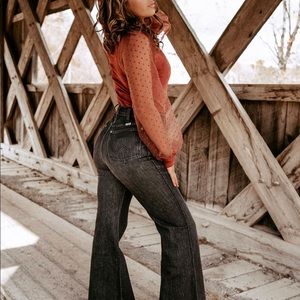 BRAND NEW Wrangler flare jeans